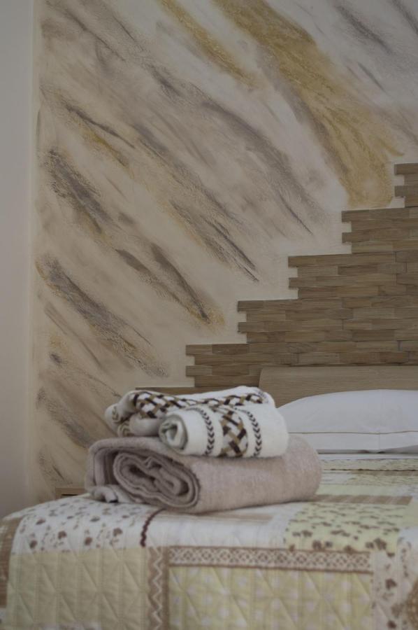 Bed And Breakfast La Volpe Rossa Regalbuto Luaran gambar